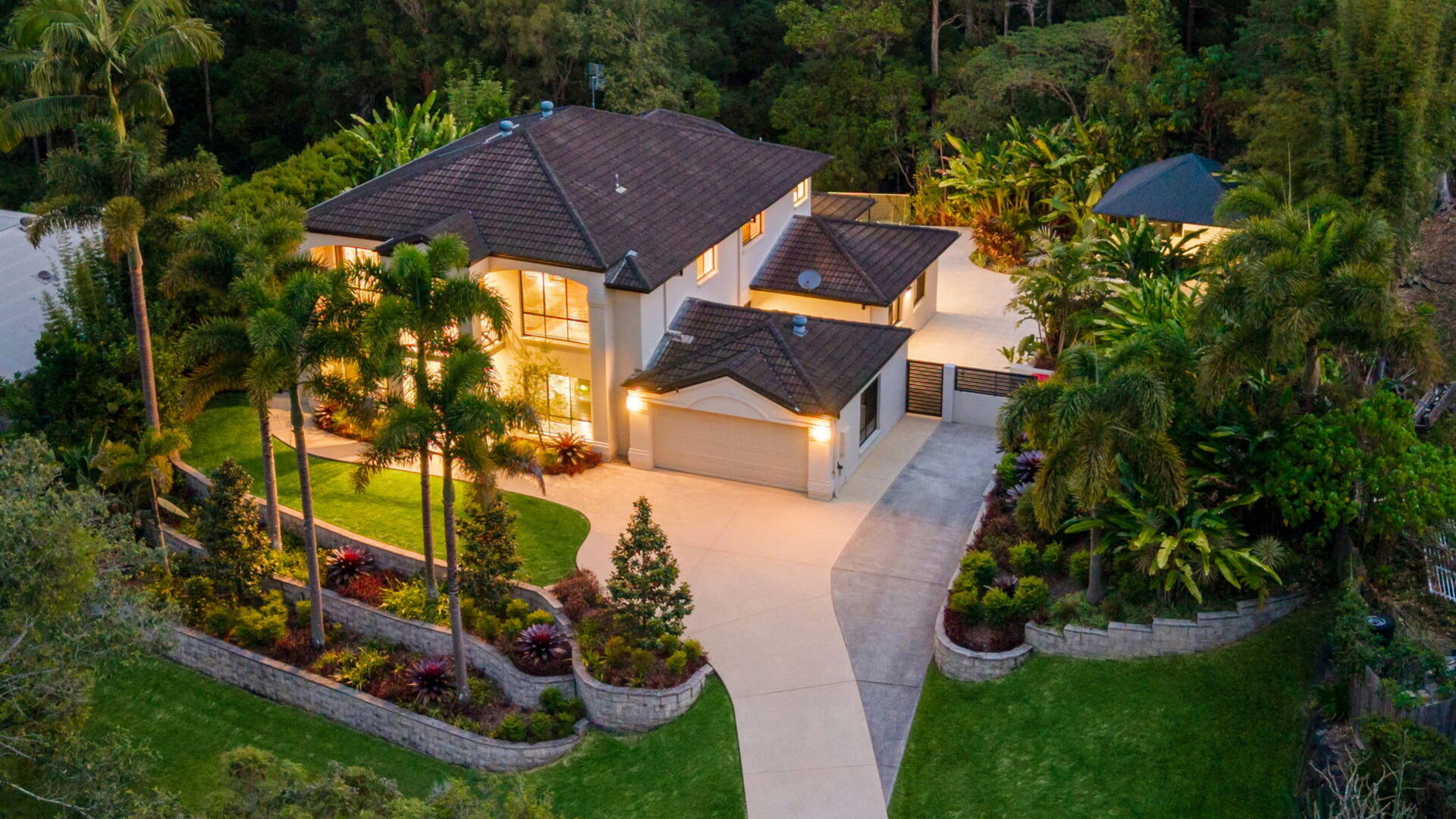 Sold - 6 Sarah Court - New Property in Tanawha - Real Estate by Damien Michael