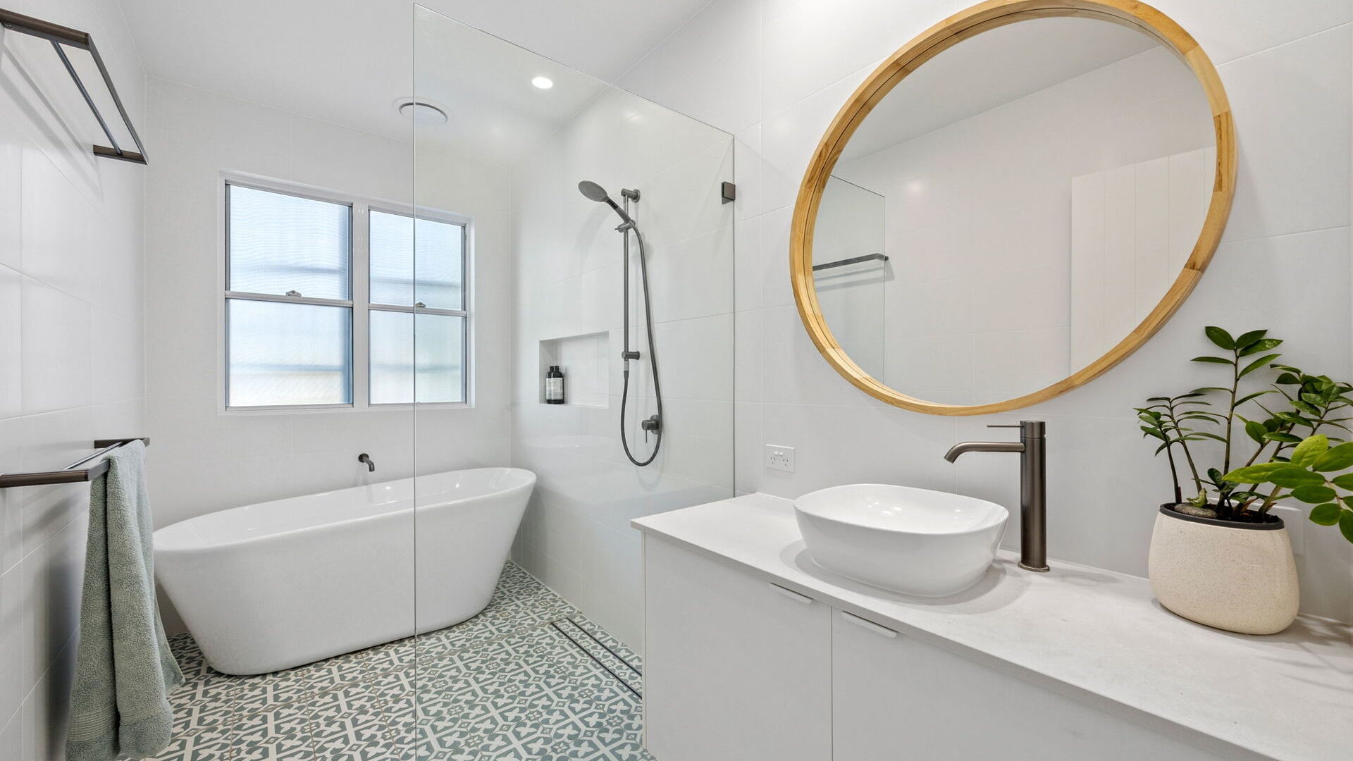 Sold - 1/14 Burke Street - New Property in Golden Beach - Real Estate by Stuart Thomas