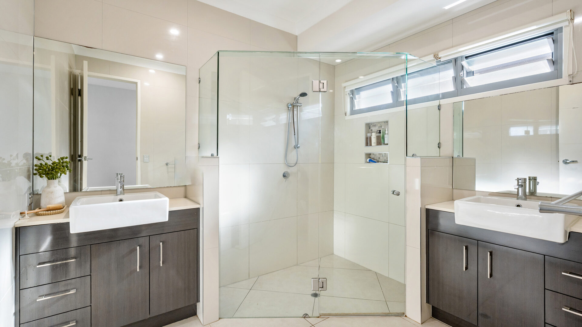 Sold - 135 Burtons Road - New Property in Bridges - Real Estate by Damien Michael