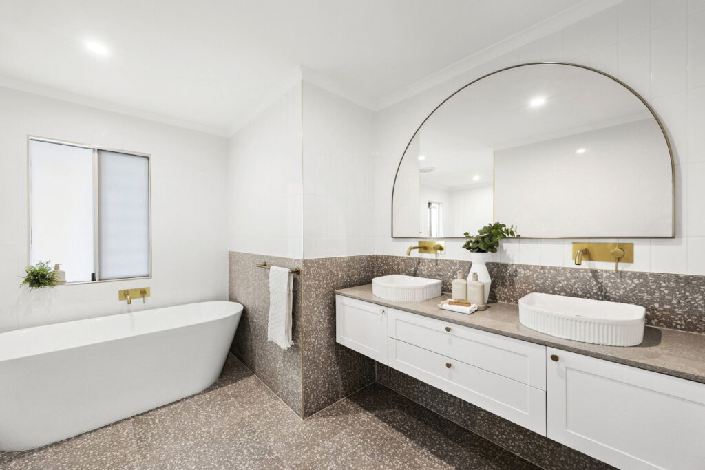 Sold - 8 Orlando Crescent - New Property in Kuluin - Real Estate by Damien Michael