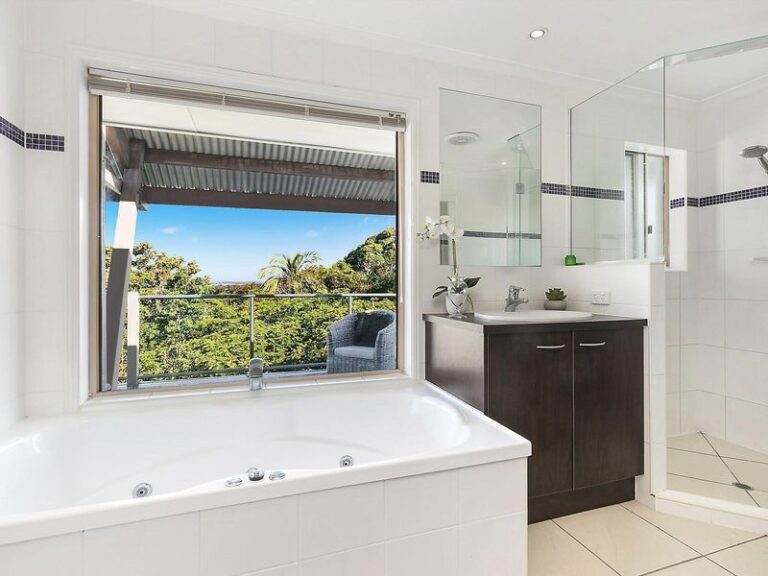 Sold - 33 Tantula Road East - New Property in Alexandra Headland - Real Estate by Chris Pace