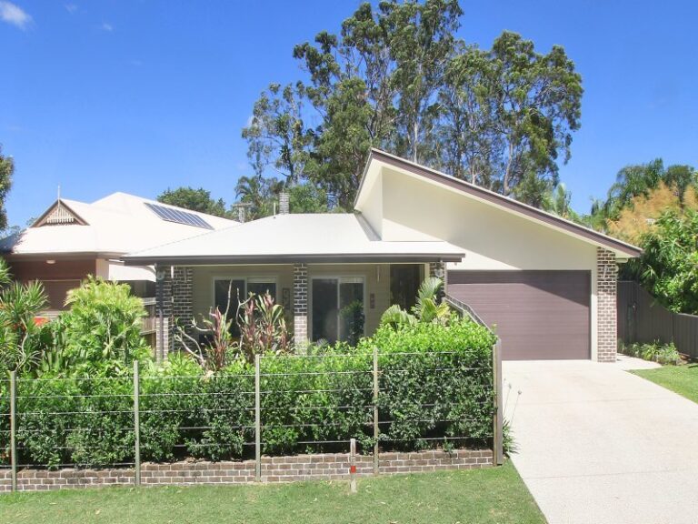 Sold - 17 Sharon Crescent - New Property in MOUNTAIN CREEK - Real Estate by Peter Hill