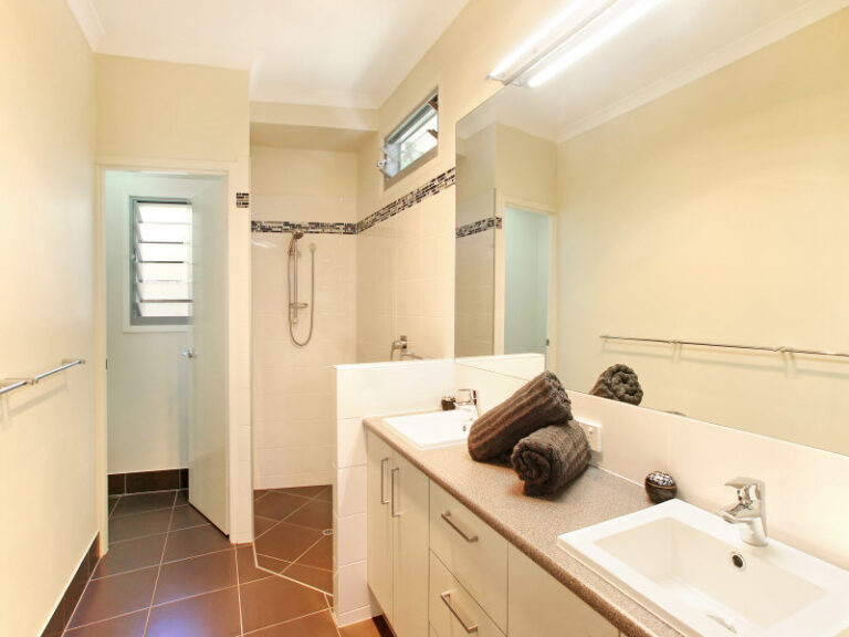 Sold - 17 Sharon Crescent - New Property in MOUNTAIN CREEK - Real Estate by Peter Hill