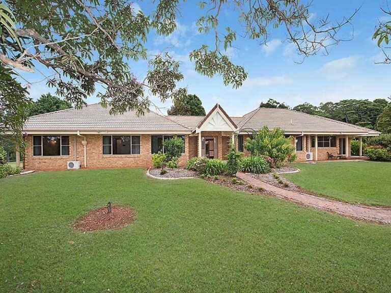 Sold - 38 Alice Dixon Drive - New Property in FLAXTON - Real Estate by Peter Hill