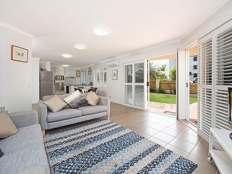 Sold - 3/2 Douglas Street - New Property in MOOLOOLABA - Real Estate by Peter Hill