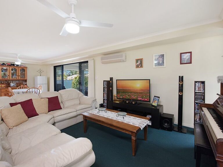 Sold - 35 Lacewing Drive - New Property in SIPPY DOWNS - Real Estate by Peter Hill