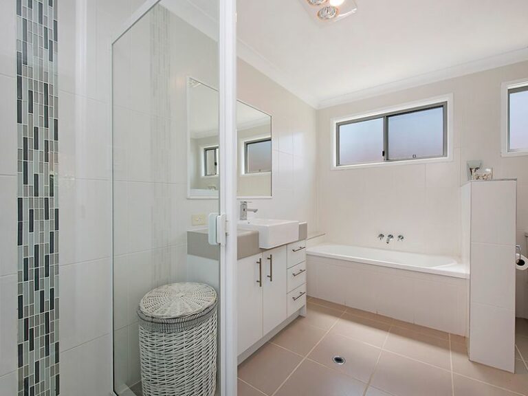 Sold - 213 Panorama Drive - New Property in ROSEMOUNT - Real Estate by Peter Hill