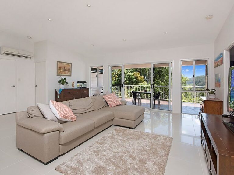 Sold - 213 Panorama Drive - New Property in ROSEMOUNT - Real Estate by Peter Hill