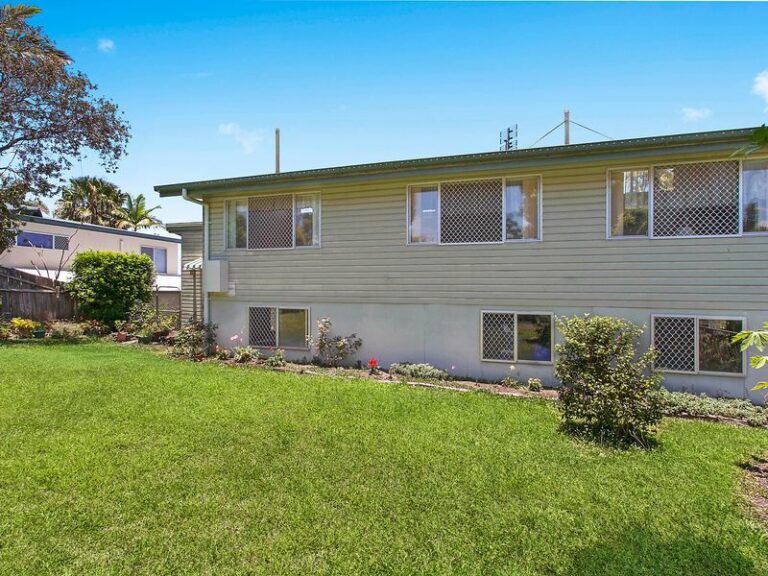 Sold - 17 Palm Drive - New Property in MOOLOOLABA - Real Estate by Chris Pace
