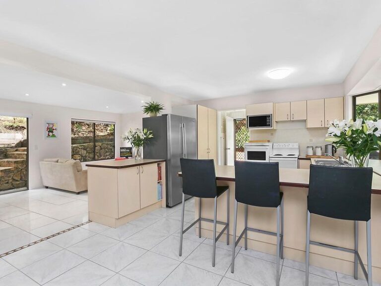 Sold - 11 Aquila Court - New Property in BLI BLI - Real Estate by David Swarbrick