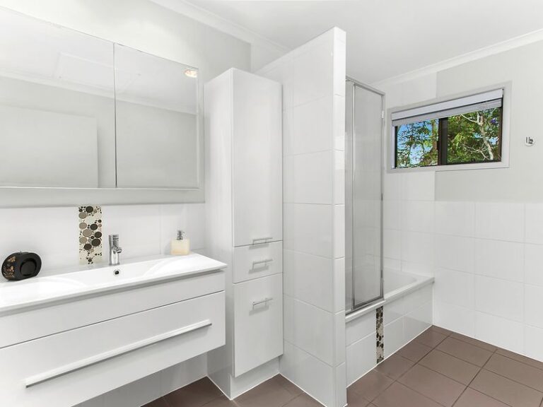 Sold - 27 Nyes Crescent - New Property in BUDERIM - Real Estate by Stuart Thomas