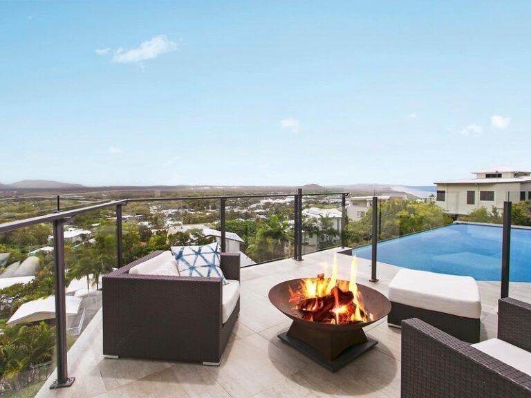 Sold - 21 Pacific Heights Court - New Property in COOLUM BEACH - Real Estate by Stuart Thomas