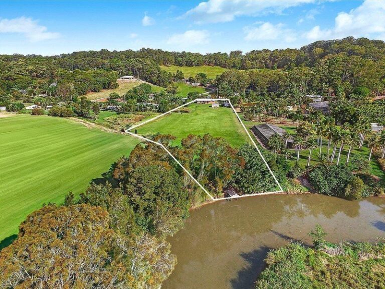 Sold - 325 Petrie Creek Road - New Property in ROSEMOUNT - Real Estate by Chris Pace