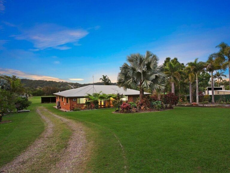 Sold - 325 Petrie Creek Road - New Property in ROSEMOUNT - Real Estate by Chris Pace