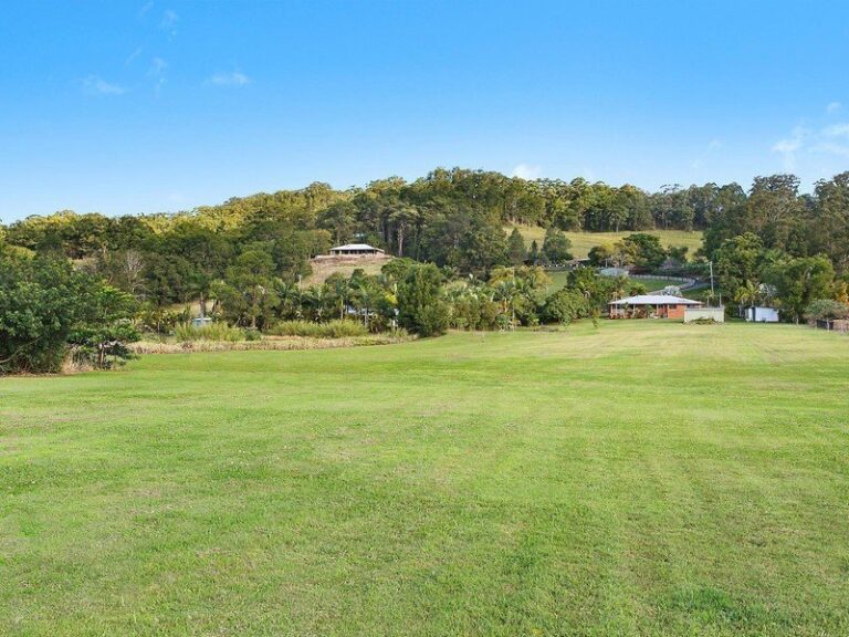 Sold - 325 Petrie Creek Road - New Property in ROSEMOUNT - Real Estate by Chris Pace