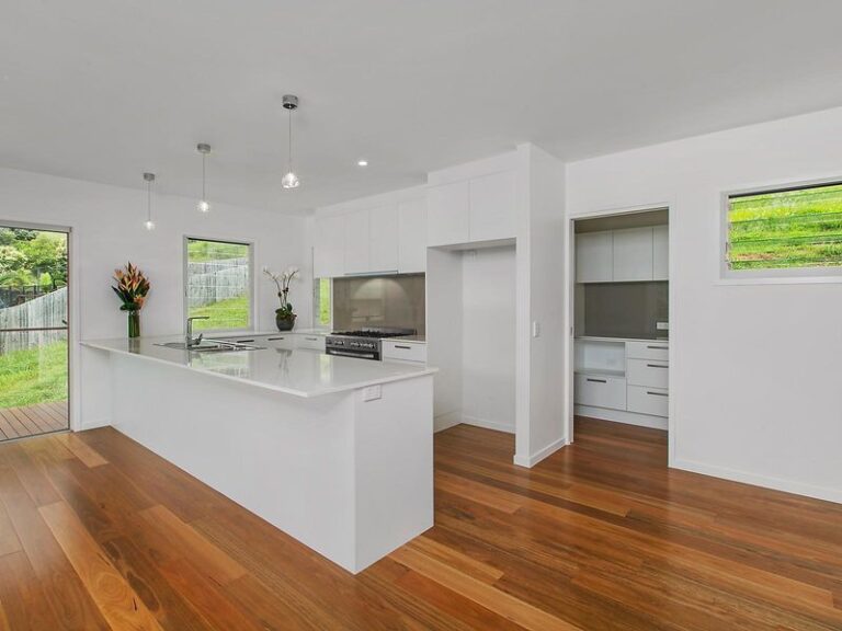 4 Bowers Court, WOOMBYE QLD 4559 - photo 3
