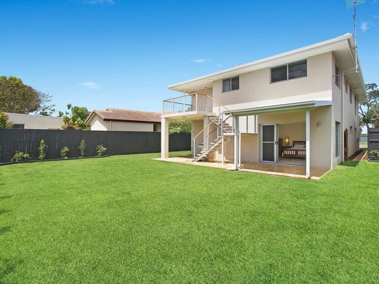 Sold - 146 Esplanade - New Property in GOLDEN BEACH - Real Estate by Shaun Hammill