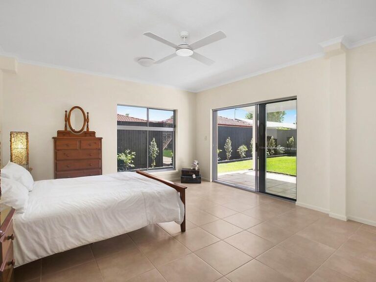 Sold - 146 Esplanade - New Property in GOLDEN BEACH - Real Estate by Shaun Hammill