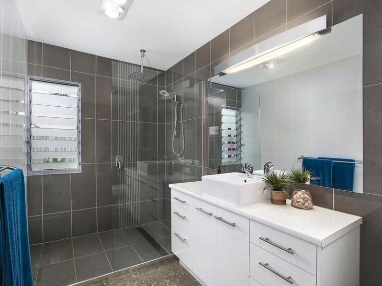 Sold - 128 Wrigley Street - New Property in MAROOCHYDORE - Real Estate by Stuart Thomas