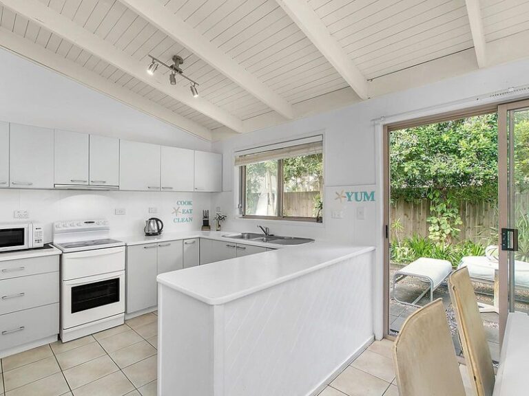 Sold - 2/5 Bareena Place - New Property in WARANA - Real Estate by Chris Pace