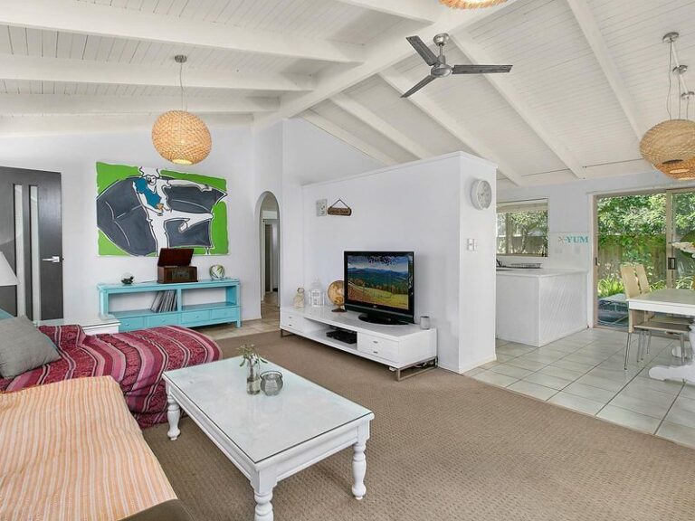Sold - 2/5 Bareena Place - New Property in WARANA - Real Estate by Chris Pace