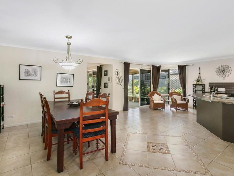 18 Eyre Place, CALOUNDRA WEST QLD 4551 - McGrath Sunshine Coast