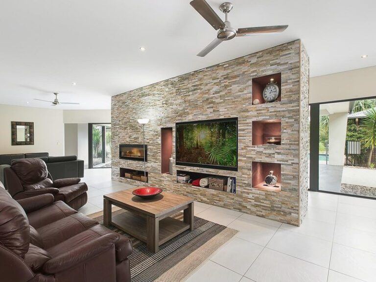 Sold - 129 Glenfinnan Court - New Property in FOREST GLEN - Real Estate by Stuart Thomas