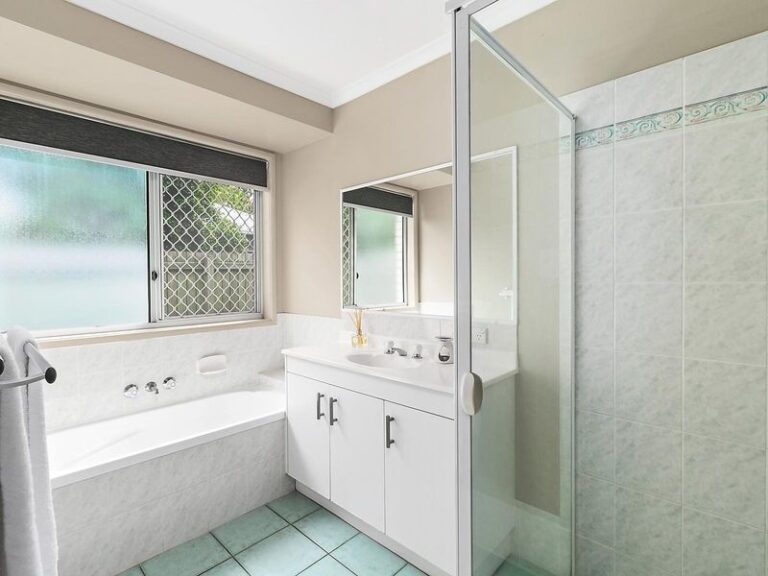 Sold - 17 Honeymyrtle Court - New Property in MOUNTAIN CREEK - Real Estate by Chris Pace