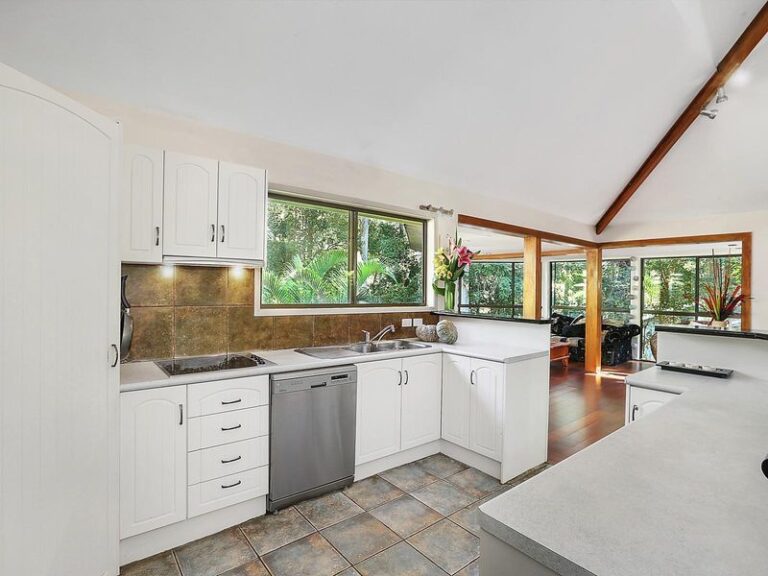 6 Vista Park Drive, BUDERIM