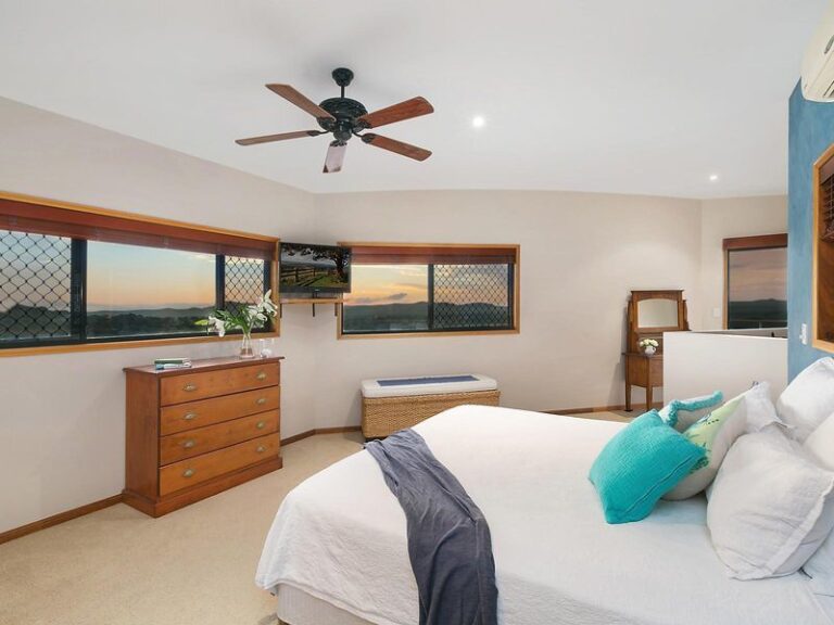 21 Avalon Street, COOLUM BEACH QLD 4573 - photo 5