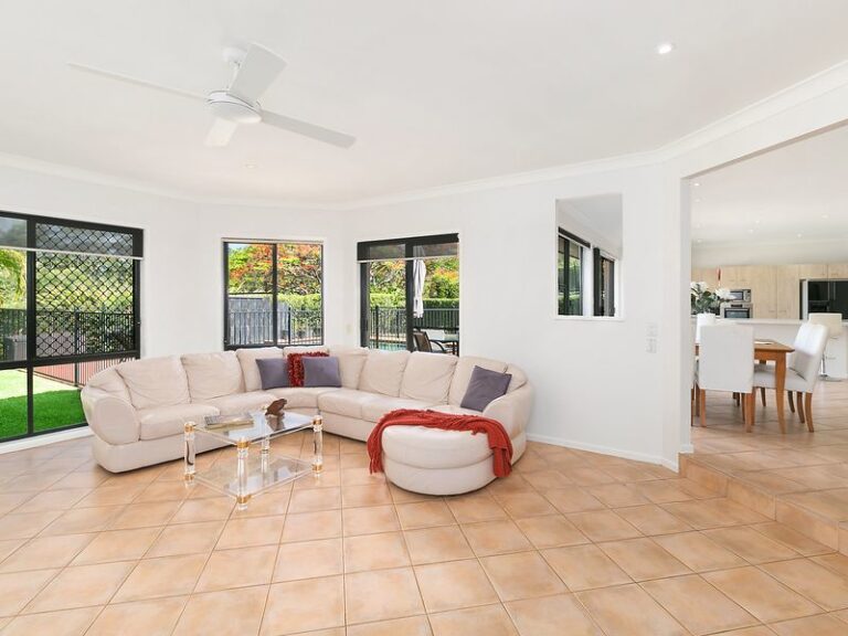 Sold - 16 Craigow Court - New Property in DIDDILLIBAH - Real Estate by Stuart Thomas