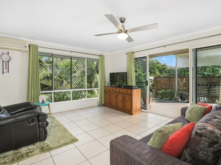 56 Samwhite Drive, BUDERIM