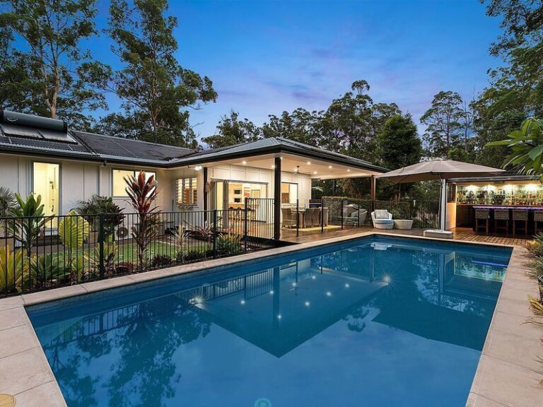 16 Monarch Place, MONS