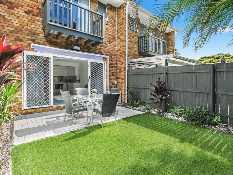 8/8 Scanlan Court, BUDERIM QLD 4556 - photo 2
