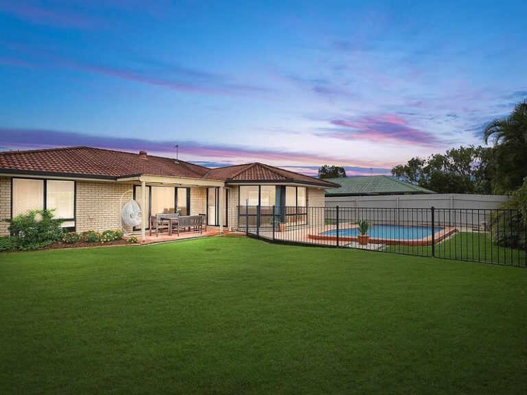 Sold - 27 Edgewater Place - New Property in SIPPY DOWNS - Real Estate by Stuart Thomas