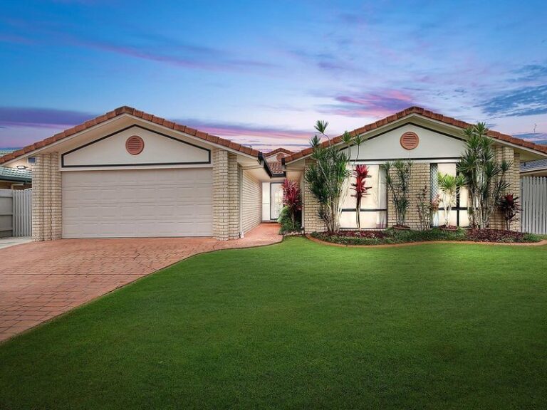 Sold - 27 Edgewater Place - New Property in SIPPY DOWNS - Real Estate by Stuart Thomas