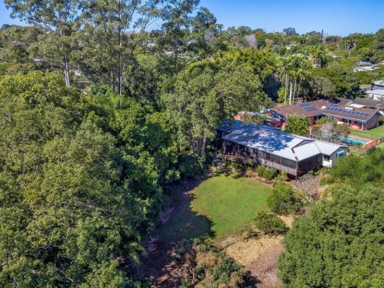 11 Sorensen Avenue, BUDERIM QLD 4556 - photo 2