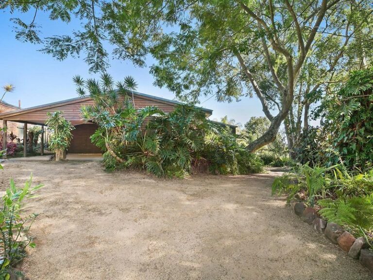 11 Sorensen Avenue, BUDERIM QLD 4556 - photo 9