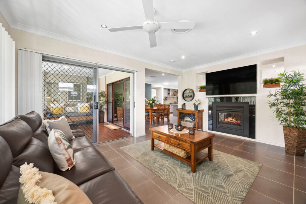Sold - 7 Regal Crescent - New Property in Sippy Downs - Real Estate by Vicki Stewart