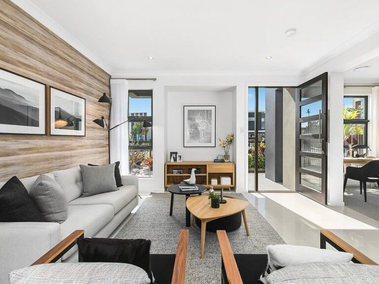 Sold - 15 Lighthouse Circuit - New Property in BIRTINYA - Real Estate by Chris Pace