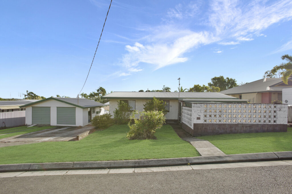 3 Pettigrew Street, Mooloolaba QLD 4557 - photo 2