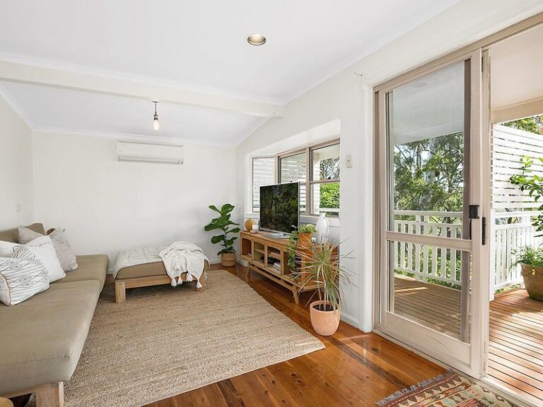 21 Pertaka Street, BUDERIM QLD 4556 - photo 4