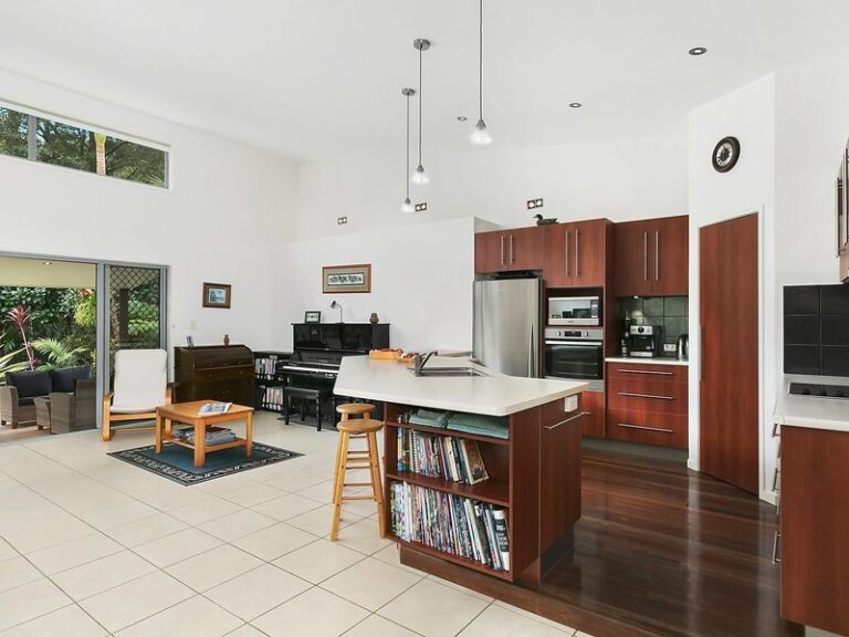 6 Xanadu Grove, BUDERIM QLD 4556 - photo 5