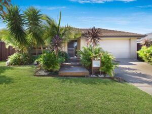13 Kepplegrove Drive, SIPPY DOWNS QLD 4556 - McGrath Sunshine Coast
