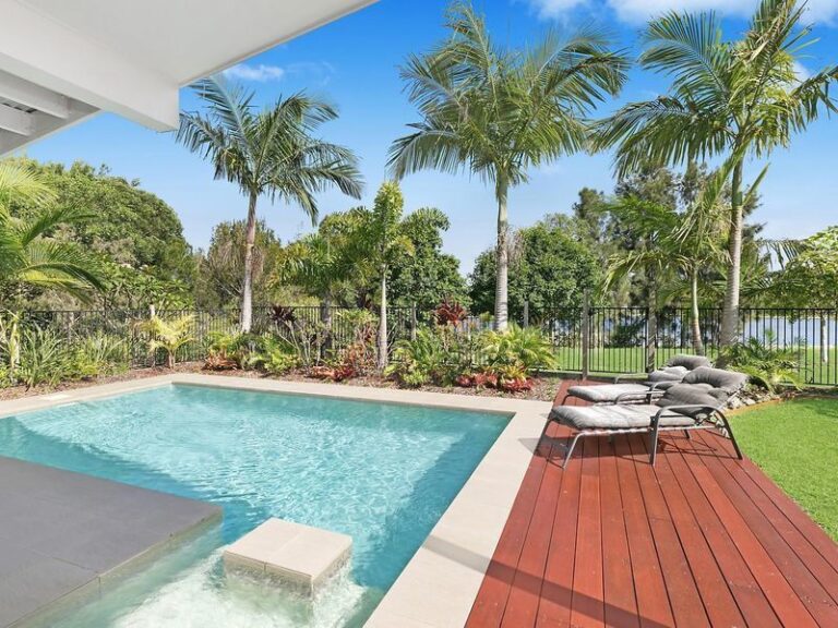 Sold - 111 Fitzwilliam Drive - New Property in SIPPY DOWNS - Real Estate by Peter Hill