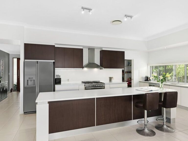 Sold - 111 Fitzwilliam Drive - New Property in SIPPY DOWNS - Real Estate by Peter Hill