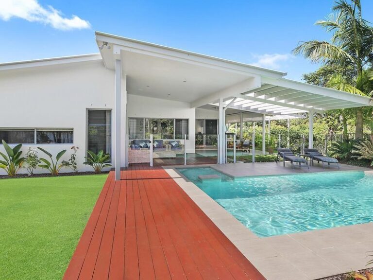 Sold - 111 Fitzwilliam Drive - New Property in SIPPY DOWNS - Real Estate by Peter Hill
