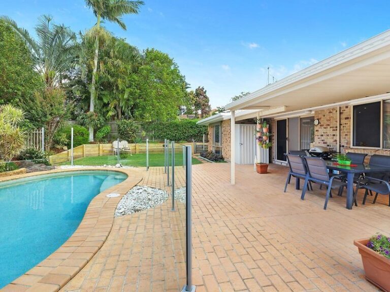 10 Cranfield Drive, BUDERIM QLD 4556 - photo 5