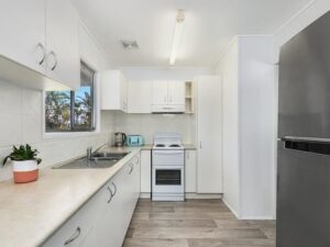 11 Third Avenue, COOLUM BEACH QLD 4573 - photo 3
