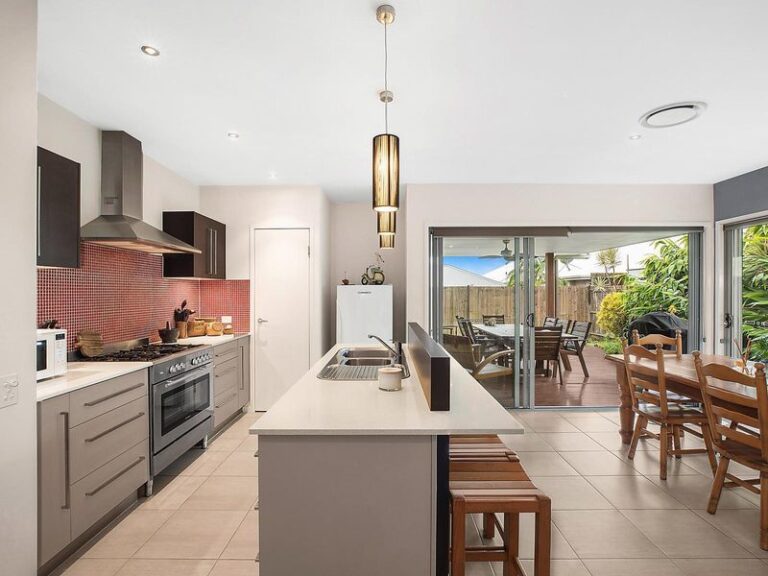 7 Quinine Crescent, MOUNTAIN CREEK QLD 4557 - McGrath Sunshine Coast